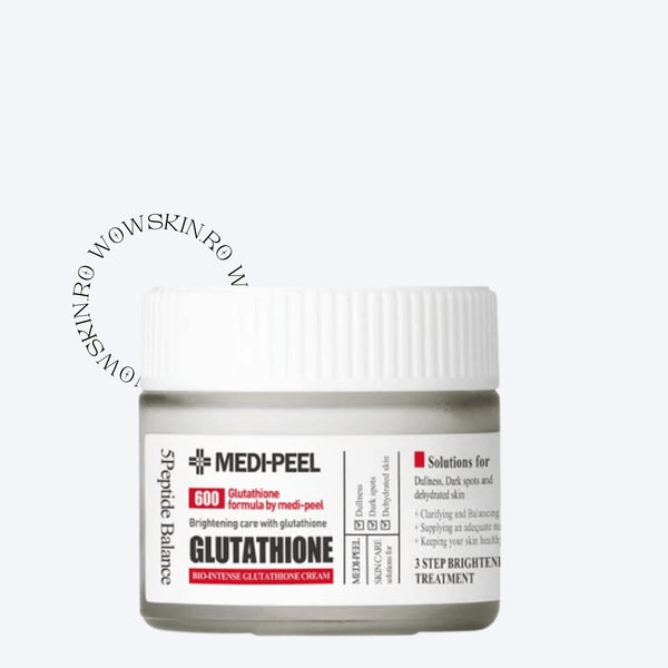 Obțineți un ten luminos cu crema iluminatoare MEDPEEL GLUTATHIONE 600 Brightening Cream. Această formulă puternică este concepută pentru pielea ternă și deshidratată, oferind un tratament de iluminare în 3 etape care clarifică, hidratează și menține luminozitatea.Borcanul deschis dezvăluie textura luxoasă a cremei, promițând să vă hrănească și să vă revitalizeze pielea cu fiecare aplicare.Ideal pentru obținerea unui tonus mai uniform al pielii și a unei străluciri radiante.